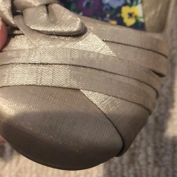 Jellypop Gold Satin heels pumps shoes size 7 - Picture 4 of 7